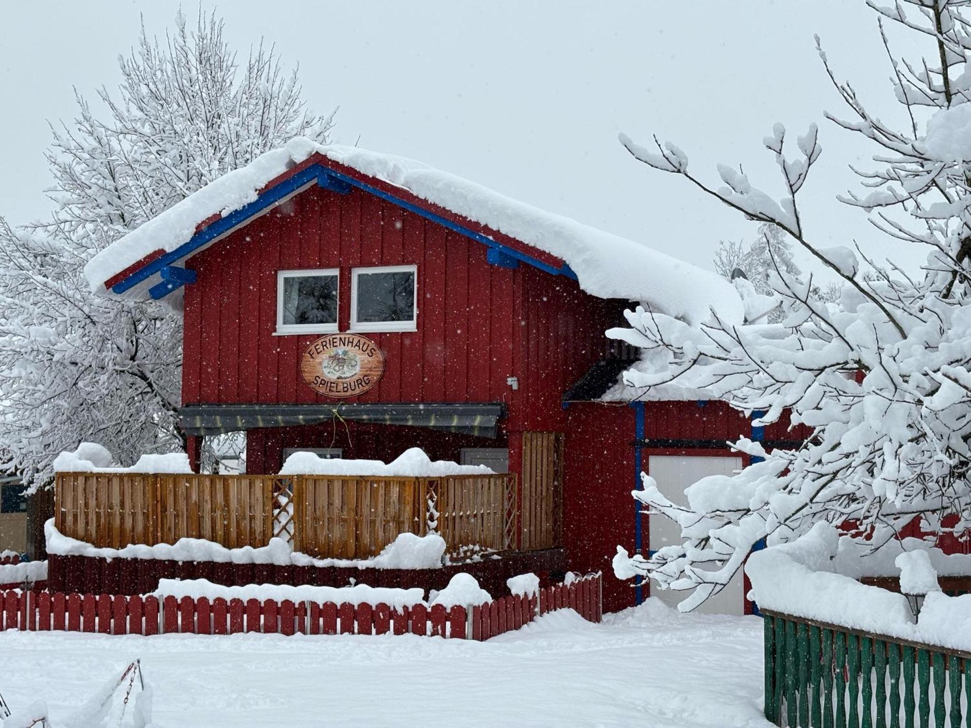 Ferienhaus Spielburg Altötting Екстериор снимка