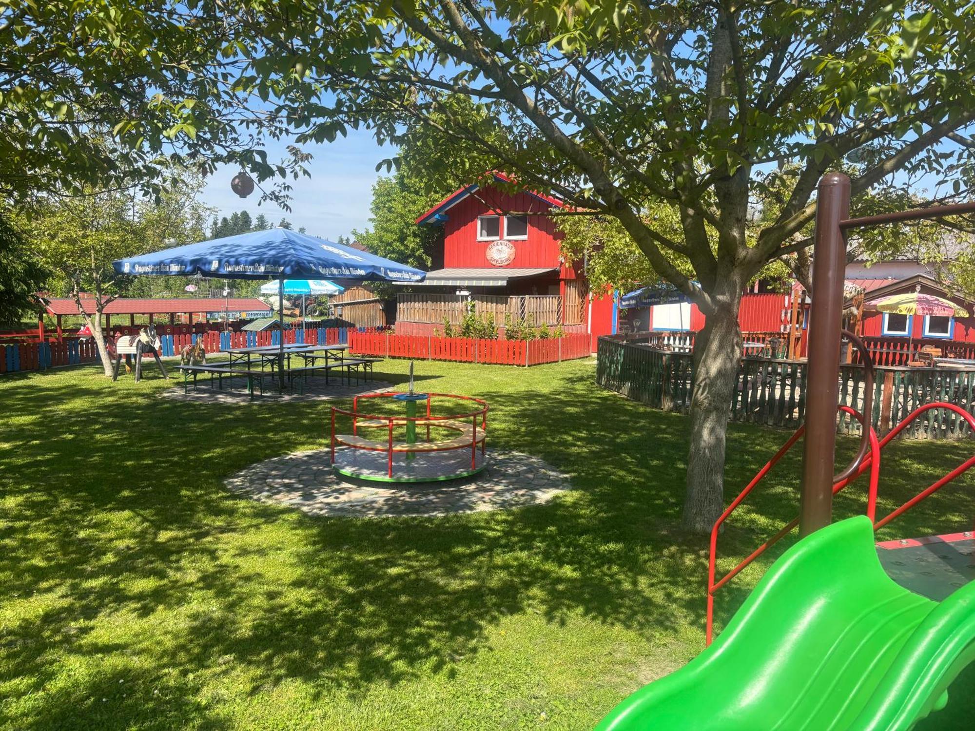 Ferienhaus Spielburg Altötting Екстериор снимка