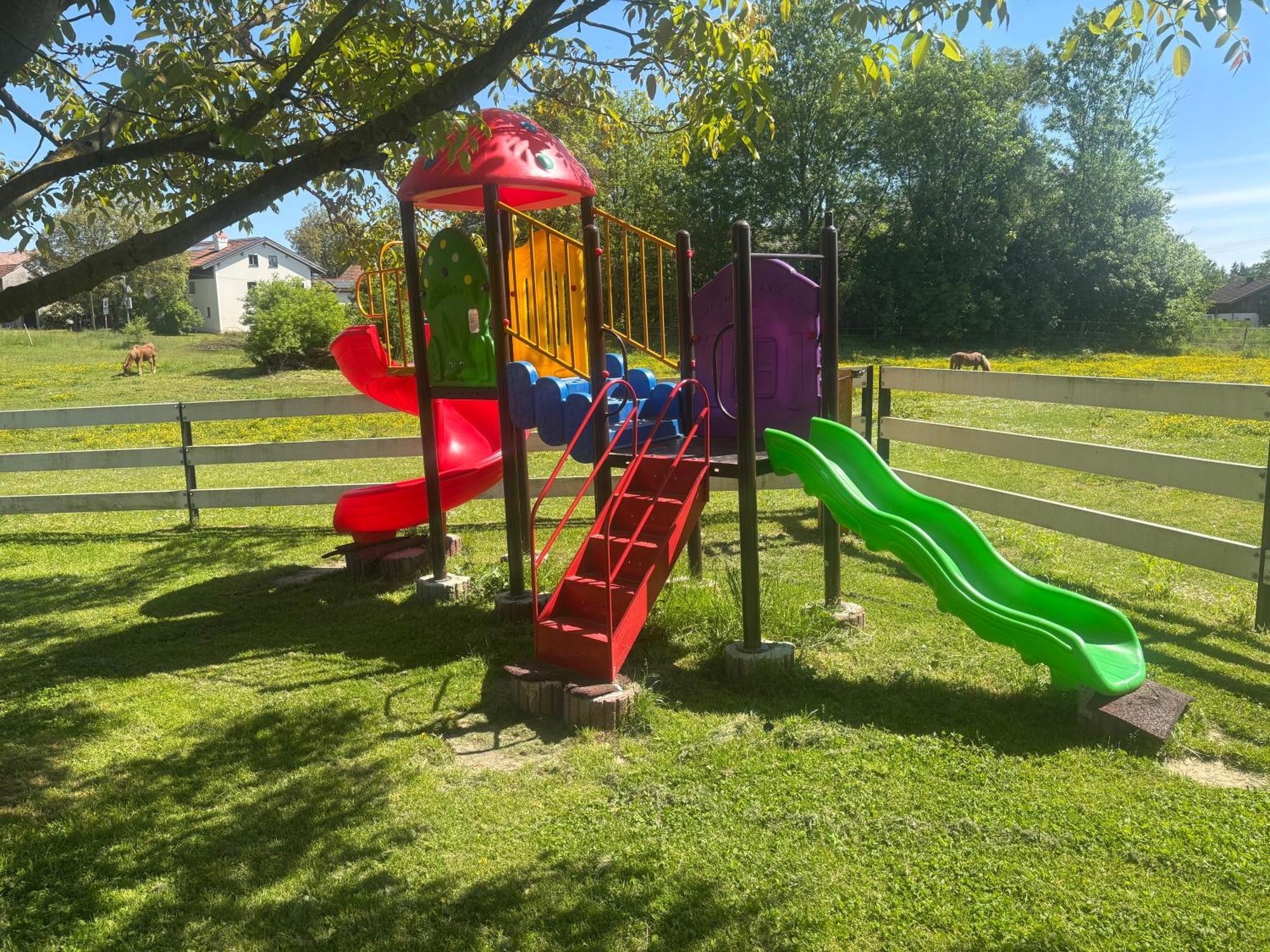 Ferienhaus Spielburg Altötting Екстериор снимка