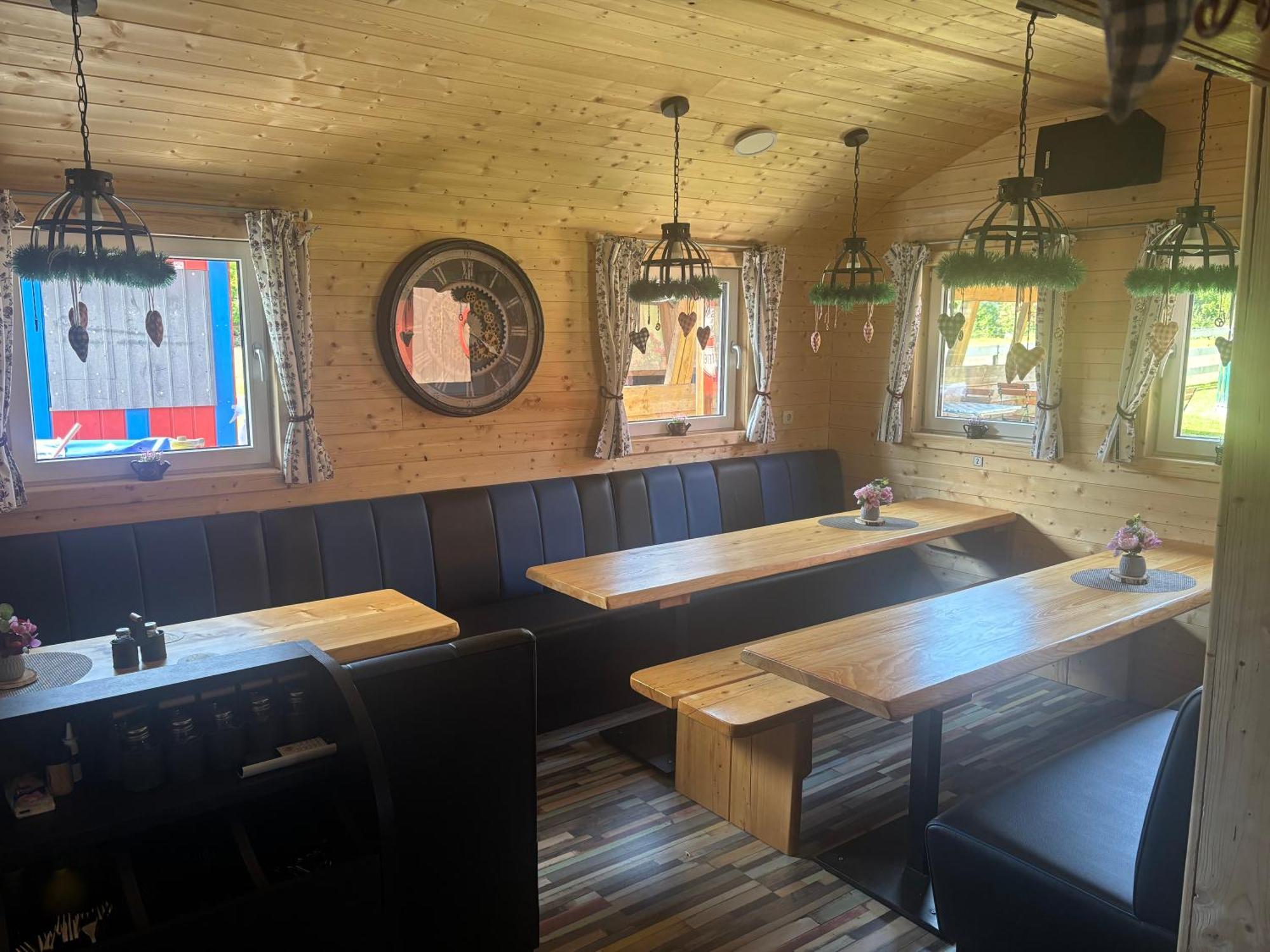 Ferienhaus Spielburg Altötting Екстериор снимка